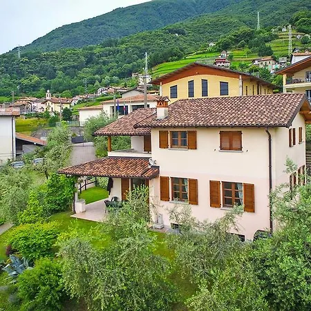 Casa Degli Ulivi * Musso